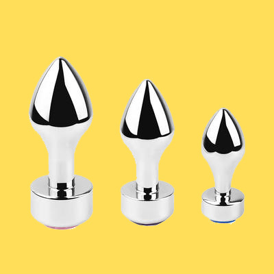 UM-PL010S Metal Plug in Silver